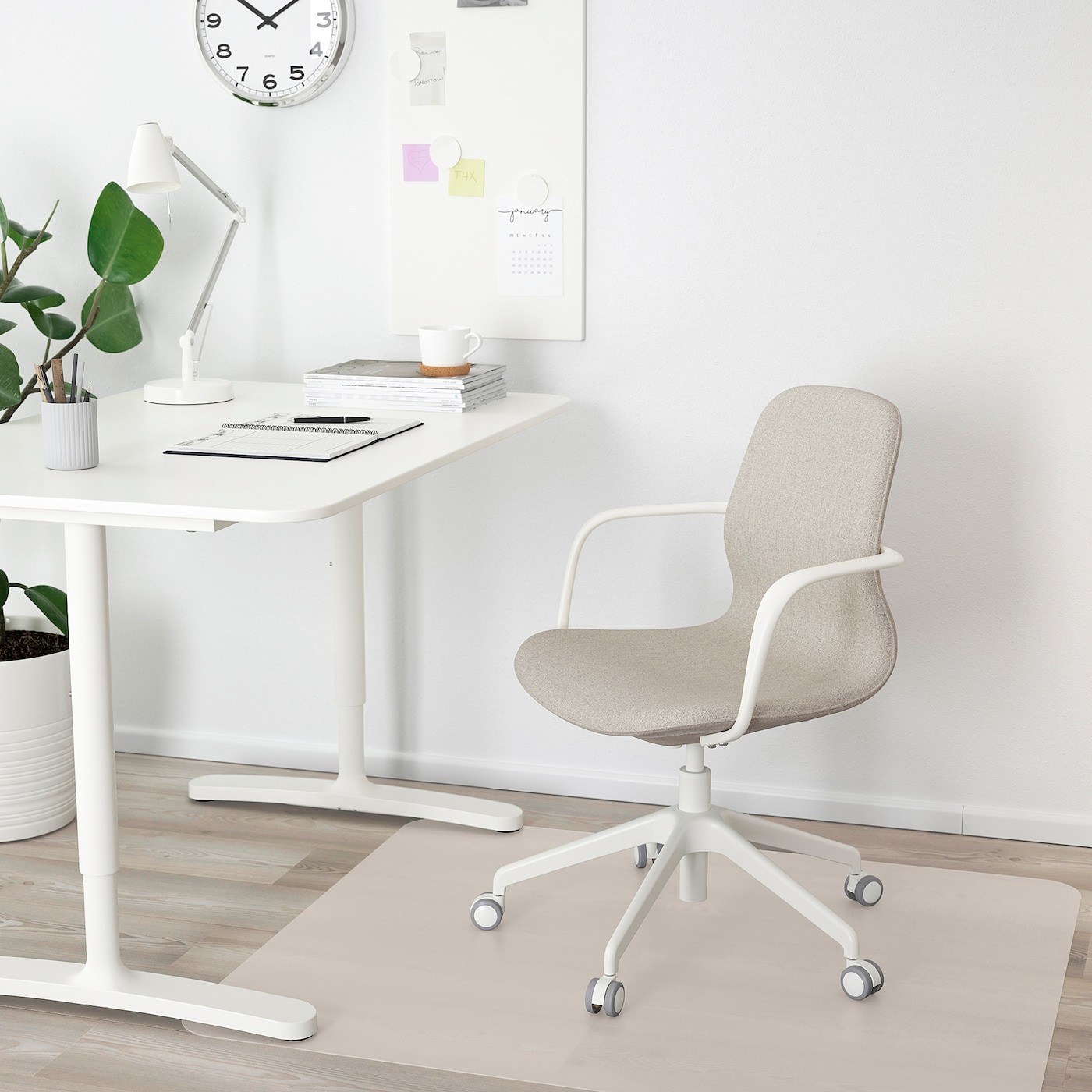 LÅNGFJÄLL Office chair with armrests