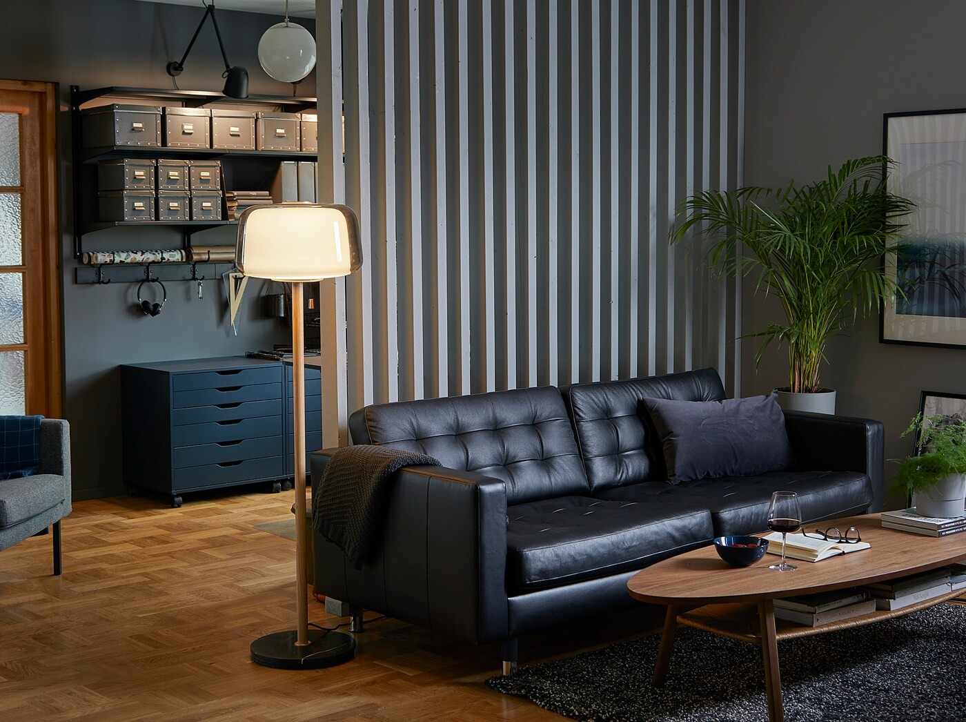 LANDSKRONA Three-seat sofa