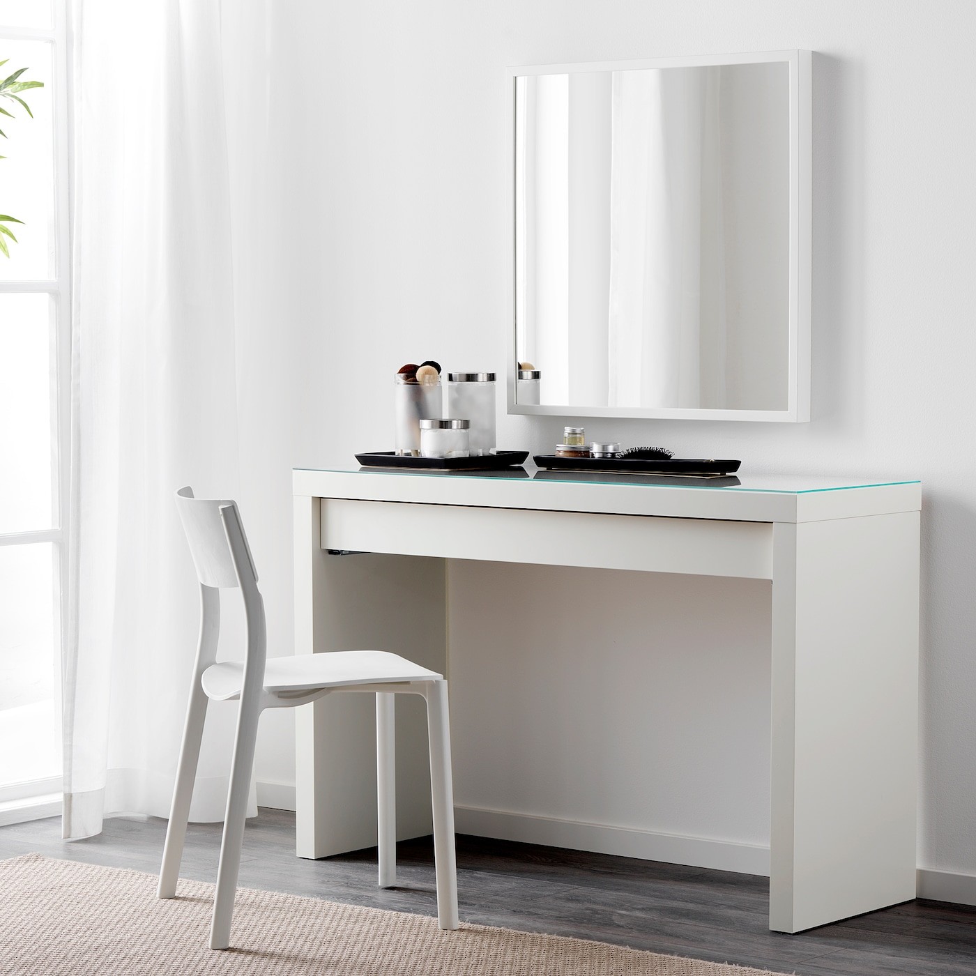 MALM Dressing table