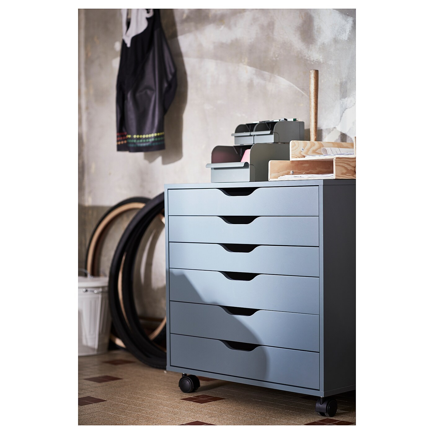 ALEX Drawer unit on castors