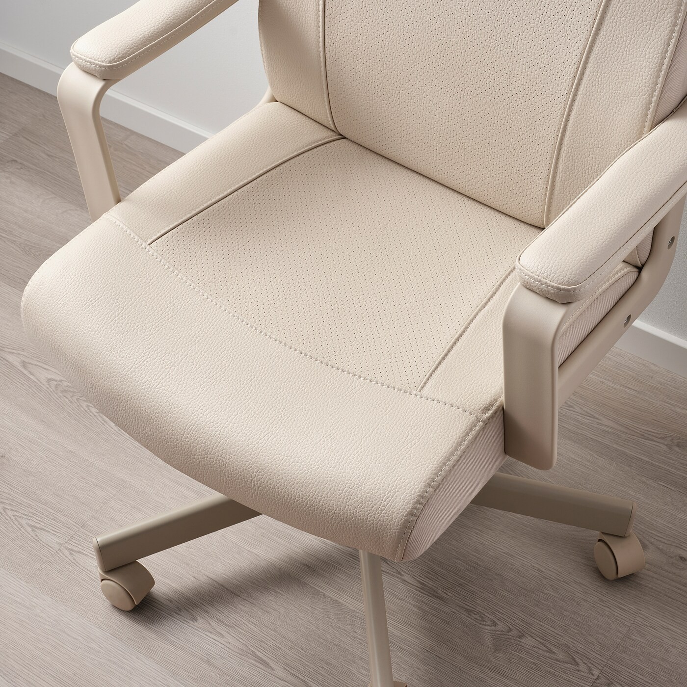 MILLBERGET Swivel chair