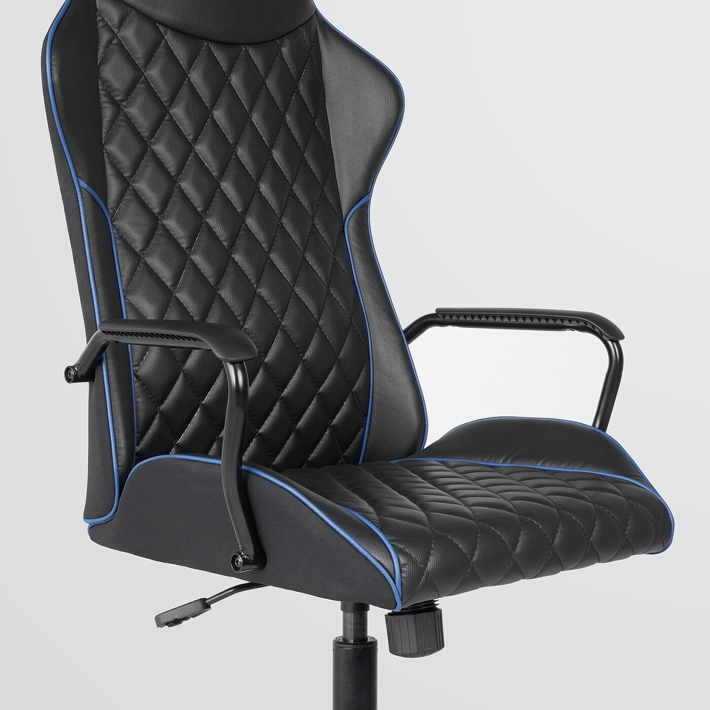 UTESPELARE Gaming desk and chair