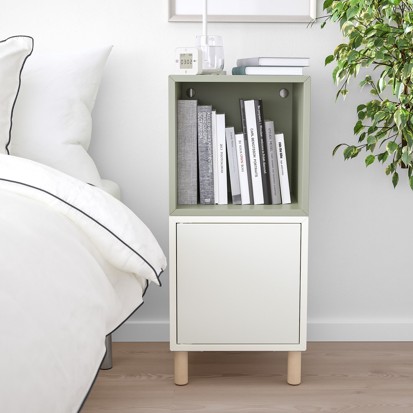 EKET Cabinet combination with legs