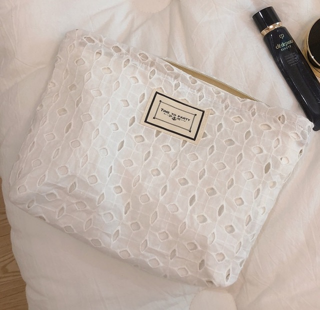 Women Cosmetic Bag Embroidery Lace Clutch Makeup Bag Necesserie Organizer Travel Cosmetic Bag Pure White Cosmetic Bag Storage