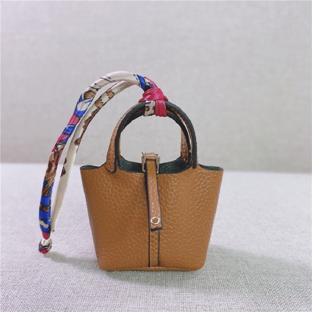 Famous designer 100% genuine leather hanger keychain color pendant decoration lady bag charm accessories trinket gifts basket bag