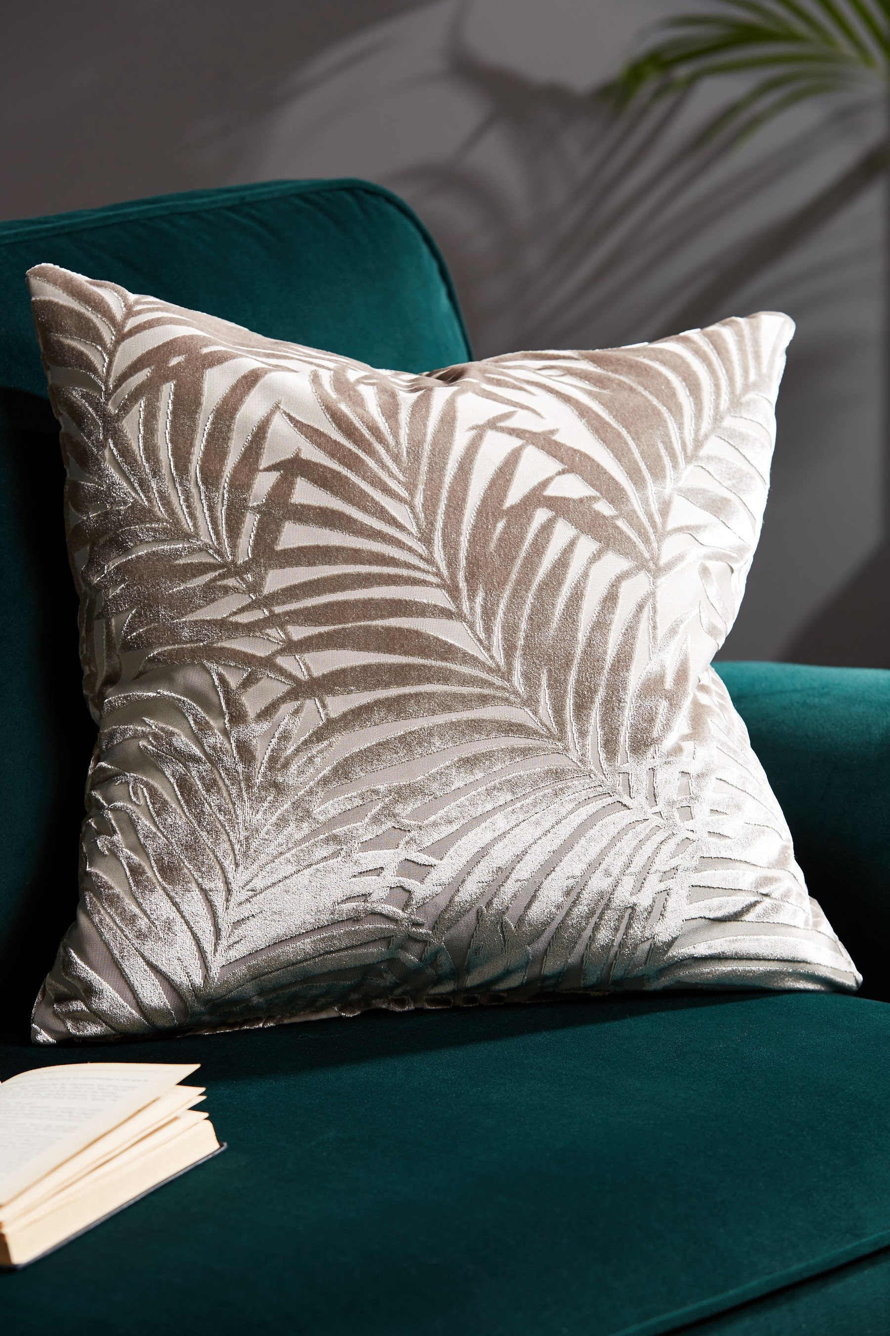 Palm Velvet Cushion