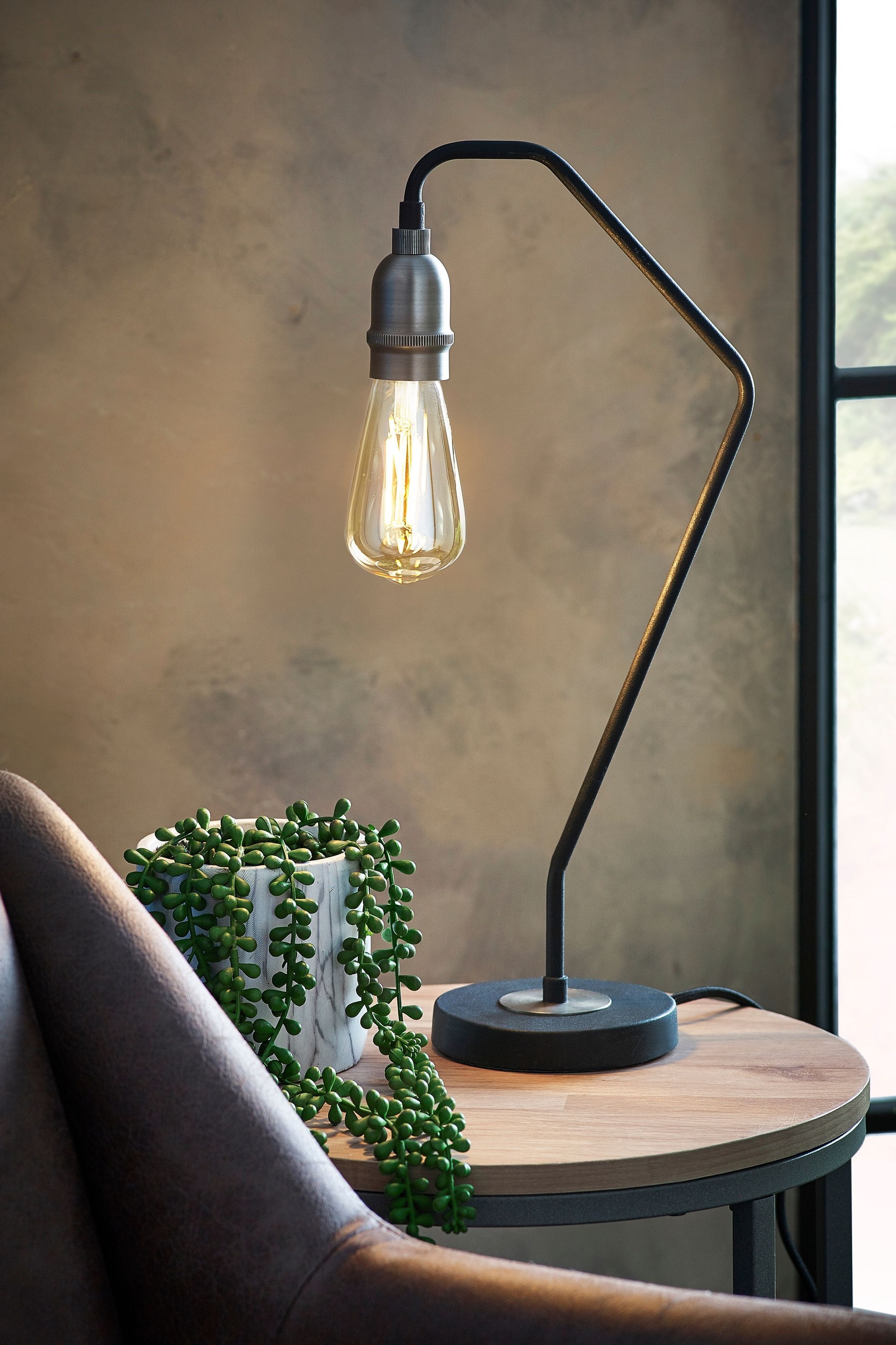 Brooklyn Table Lamp