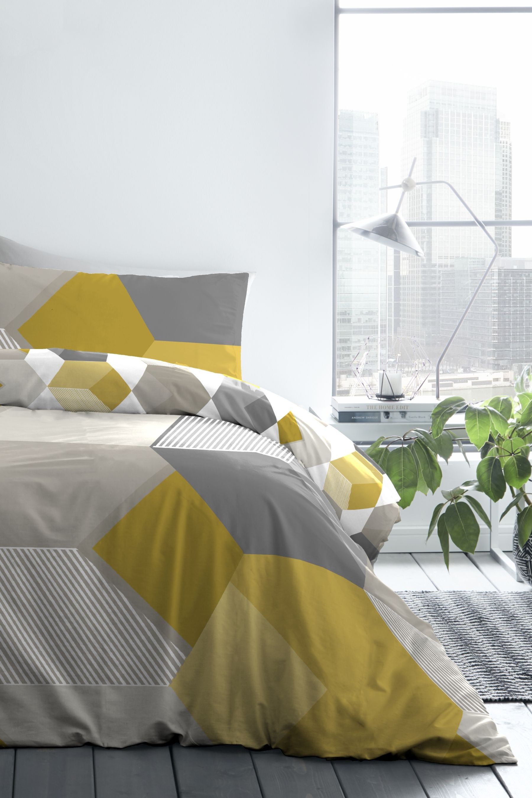 Fusion Hexagon Duvet Cover And Pillowcase Set