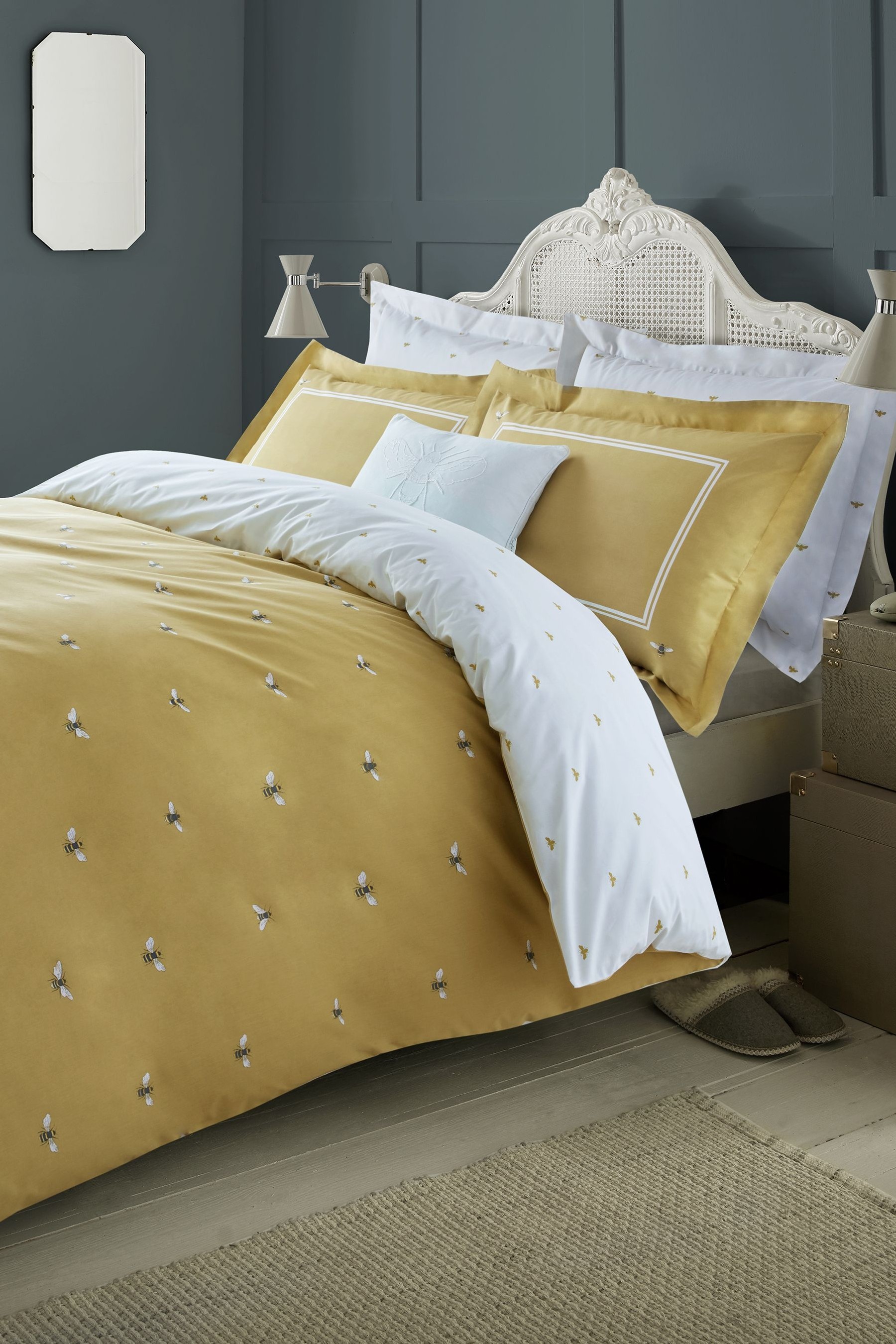 Sophie Allport Bees Duvet Cover and Pillowcase Set