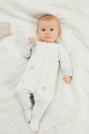 Born In 2022 Single Sleepsuit (0-9mths)