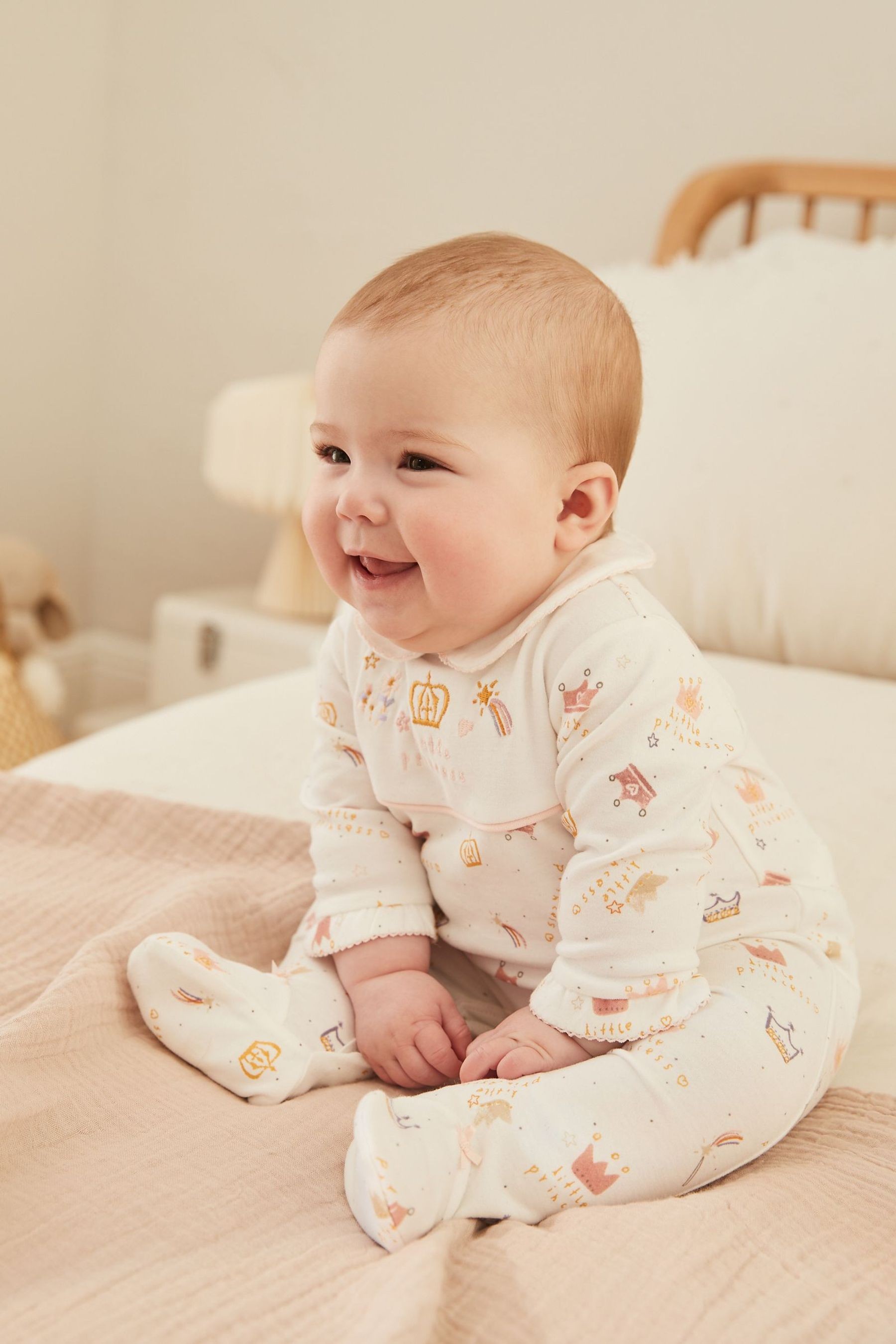 Baby Single Sleepsuit (0mths-2yrs)