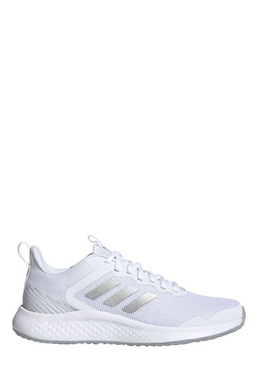 حذاء رياضي أبيض Fluidstreet من Adidas