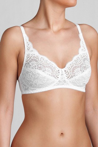 Triumph White Amourette 300 Non Wired Bra