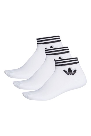 جوارب بيضاء للكاحل للأطفال من adidas Originals