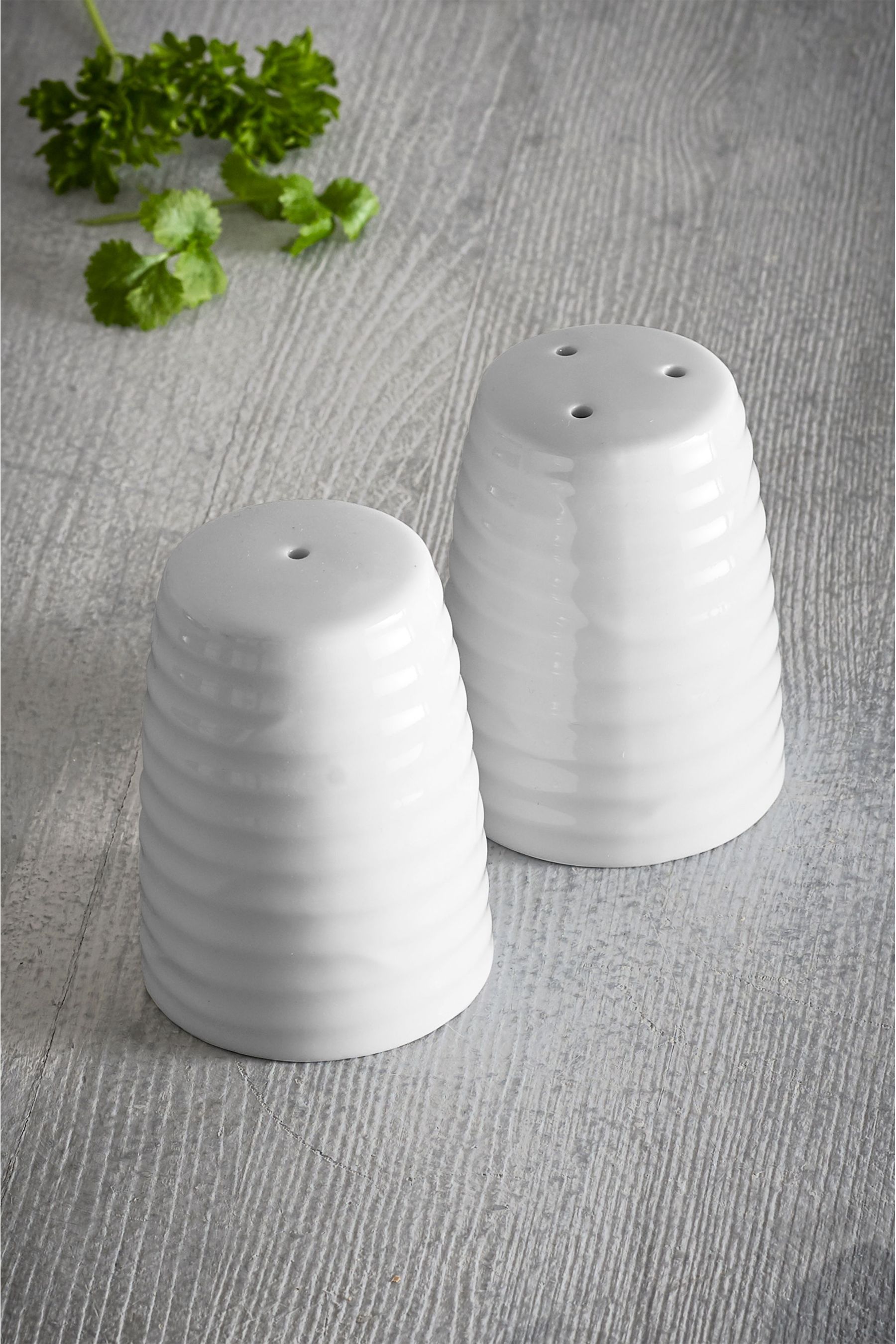 404-012s Salt & Pepper Set