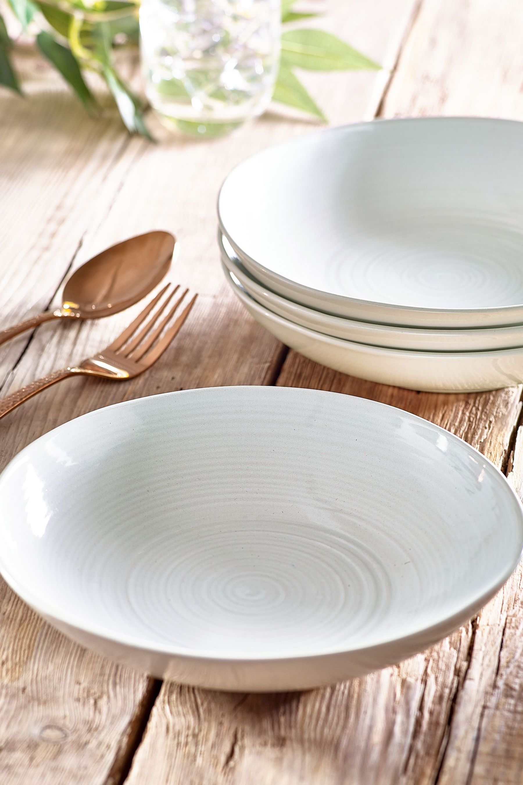 A19-257s Set of 4 Pasta Bowls