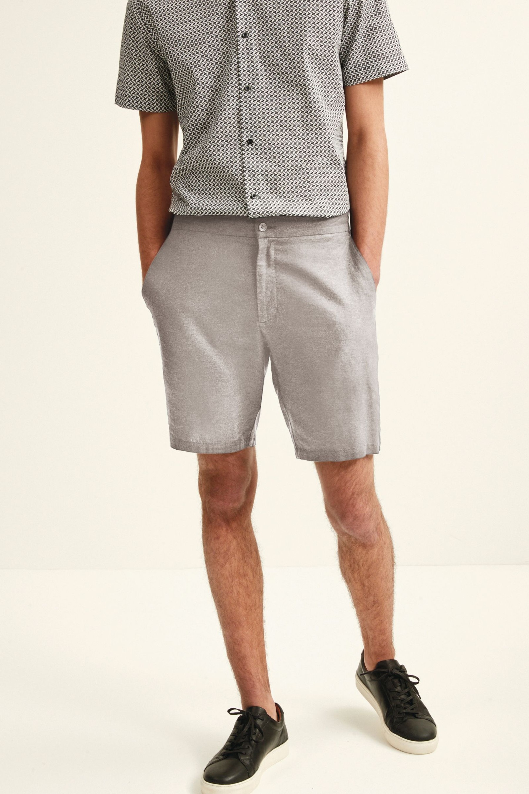 Elasticated Waistband Linen Shorts