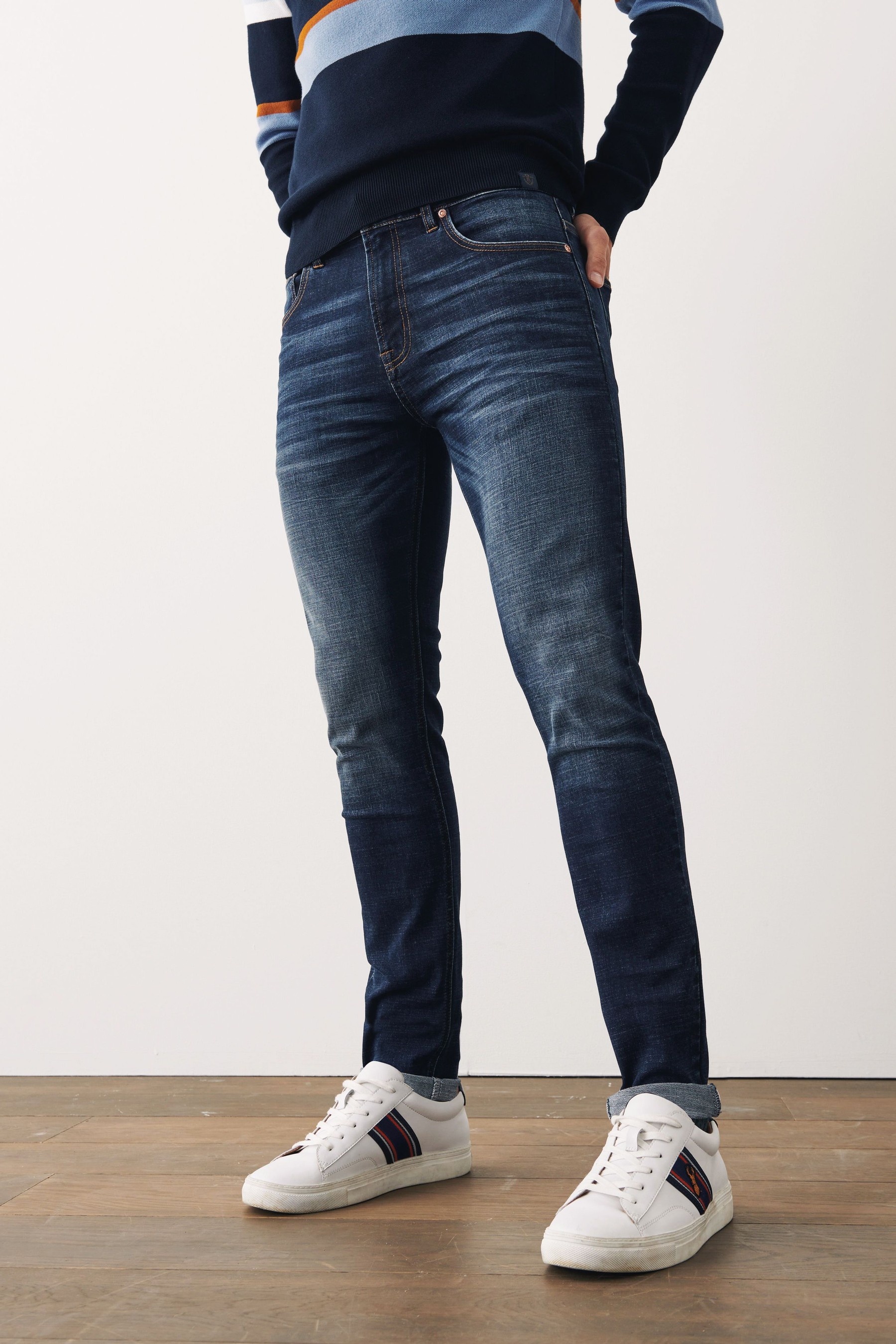 T61-598s Slim Fit