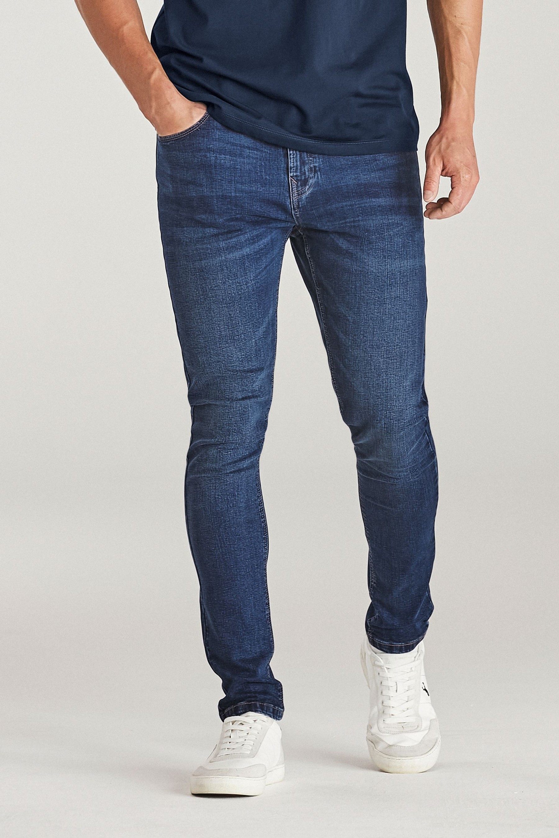 U22486s Super Skinny Fit