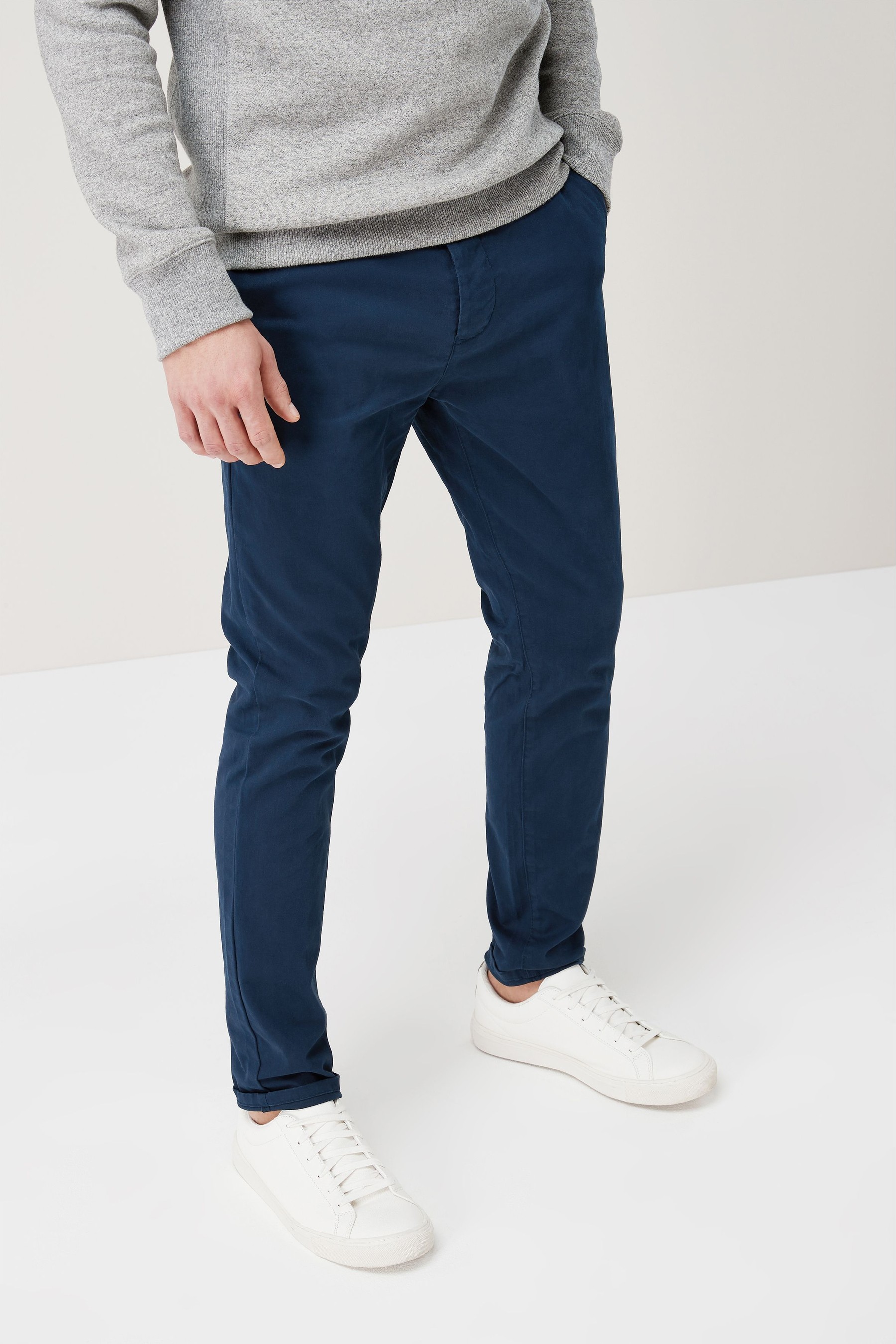 U09501s Skinny Fit