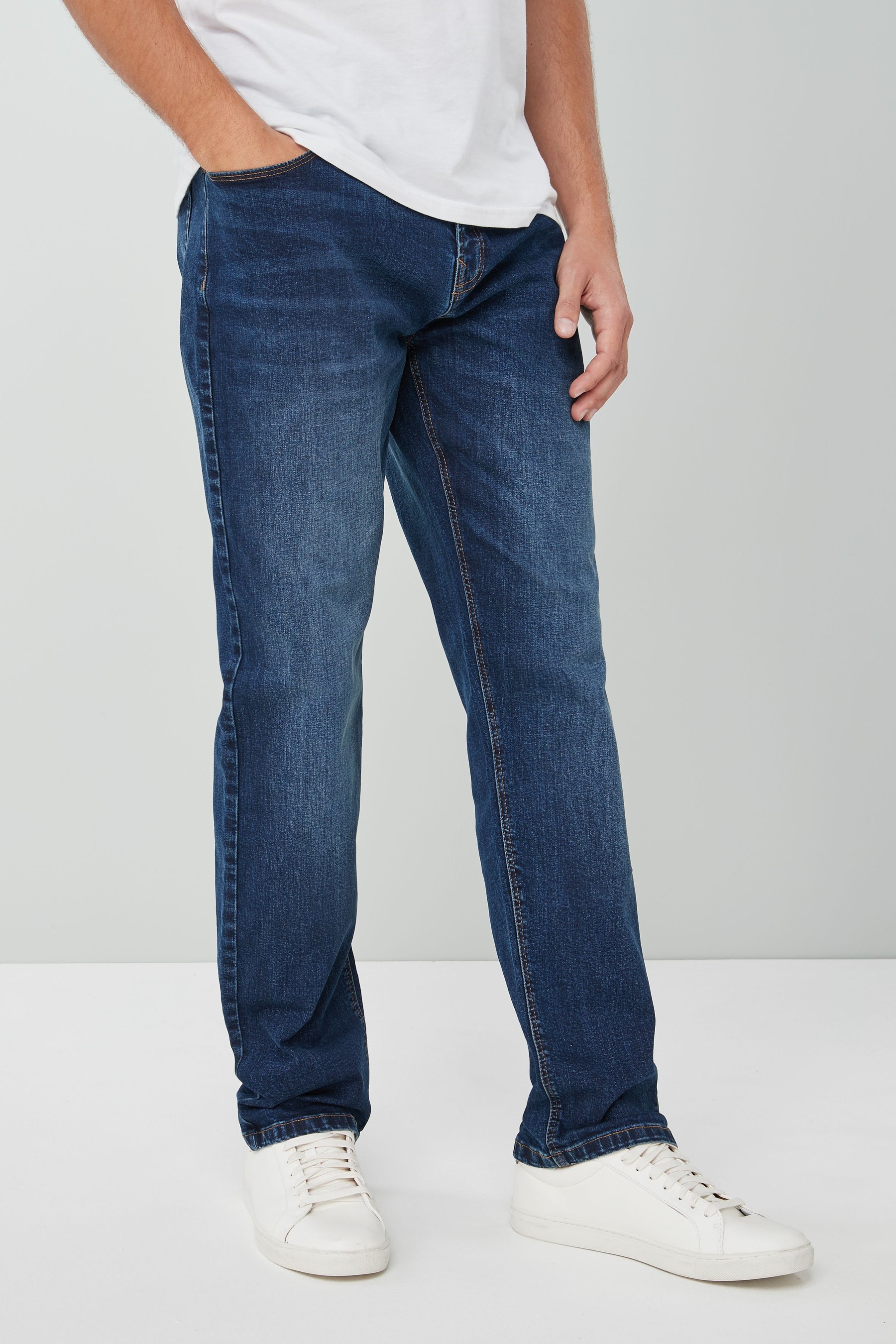 Essential Stretch Jeans Straight Fit