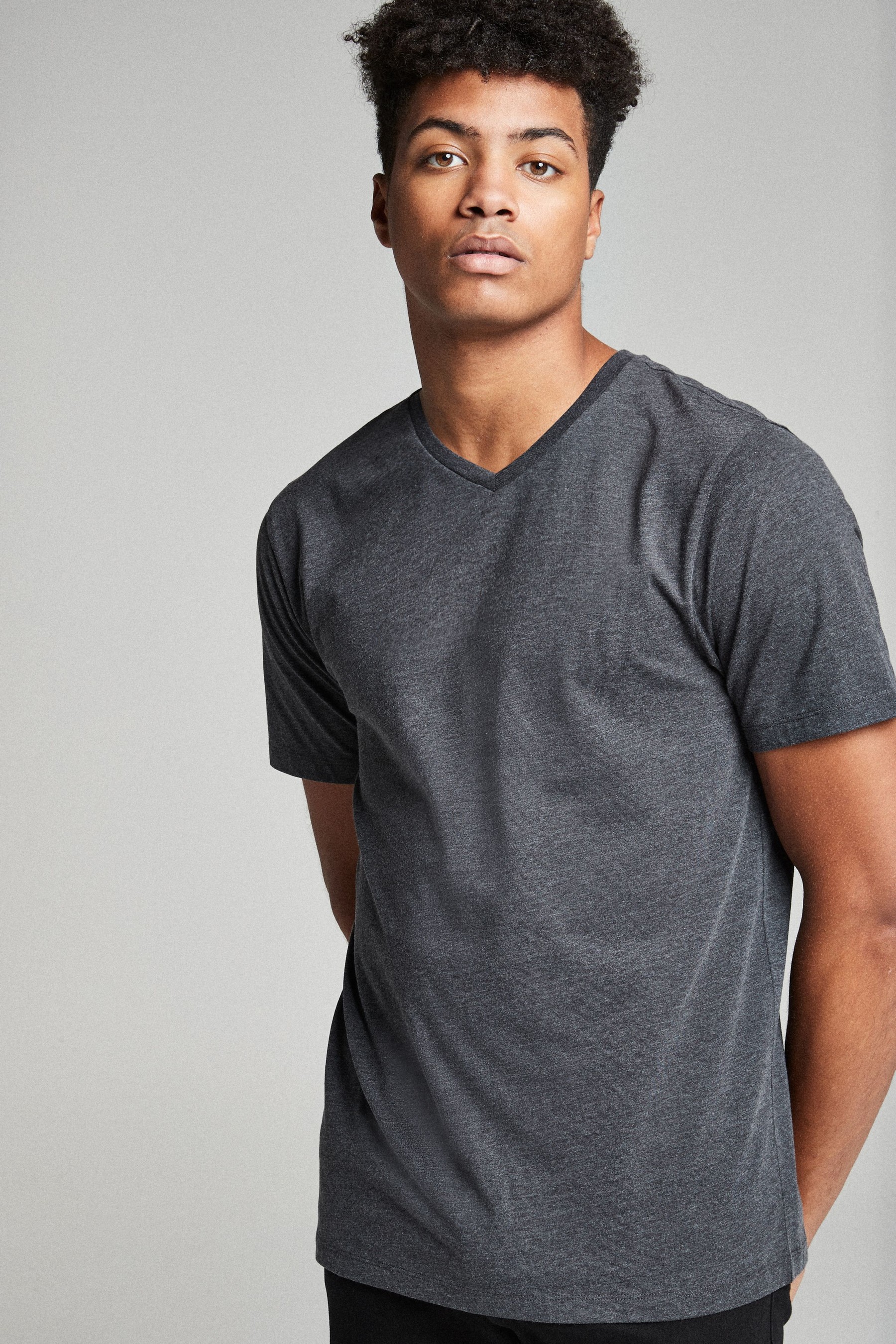 T-Shirt V-Neck Regular Fit