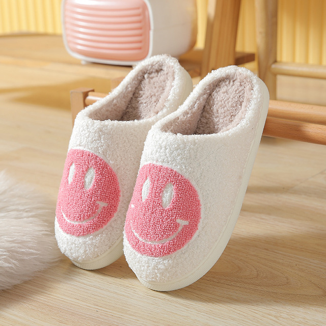 Smiley Face Slippers Winter Women Slippers Fluffy Plush Warm Soft Soled Cotton Shoes Indoor Home Non-slip Bedroom Flat Shoes