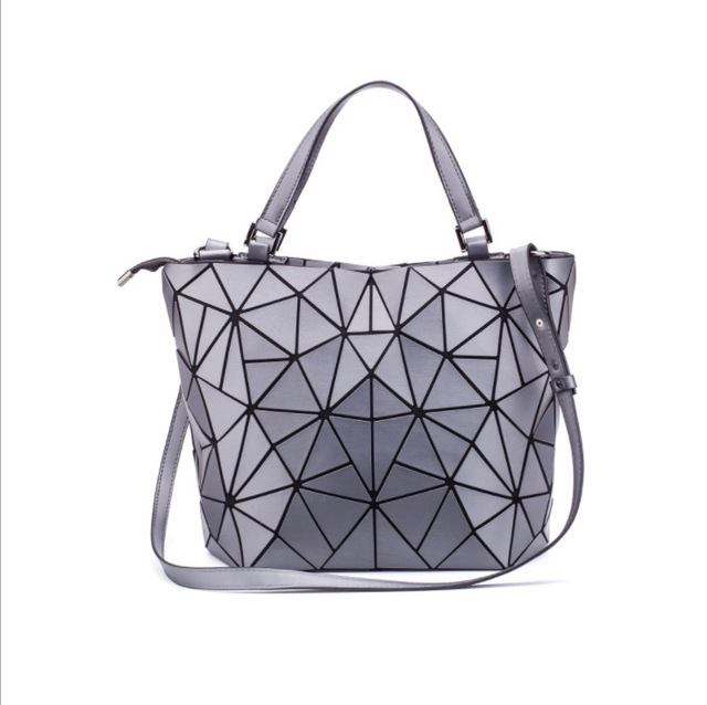 3D Geometric Women Handbag Luminous Large Reflective Bao Bag Women Padded Shoulder Strap 2020