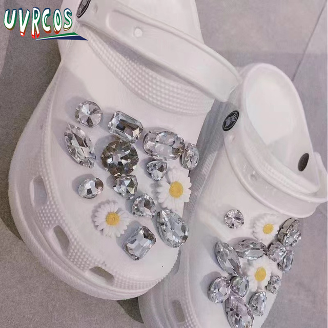 1 مجموعة اليدوية croبها بنفسك Crocs Charms بلينغ JIBZ إبزيم حجر الراين اكسسوارات سلسلة معدنية تسد حديقة حذاء الديكور الفتيات 지지