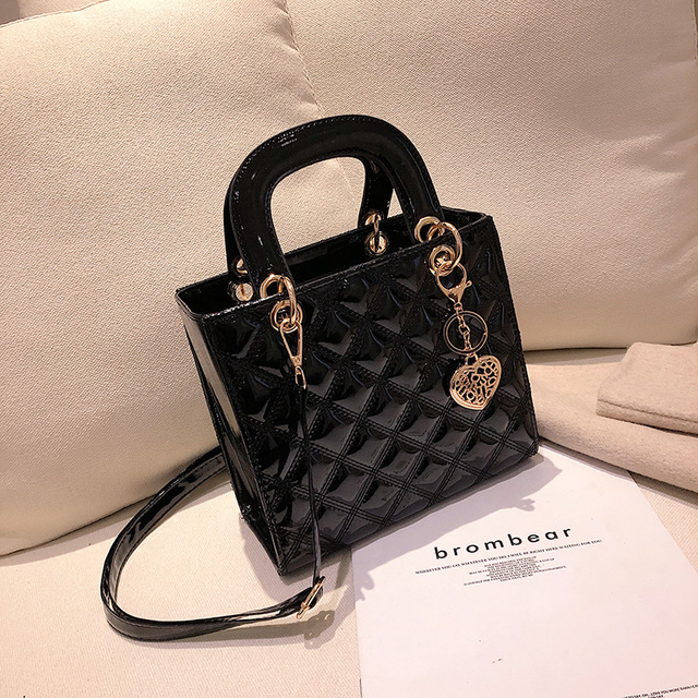 Luxury brand bag 2021 new fashion high quality female handbag lingge chain ladies crossbody handbag shoulder luxury claws