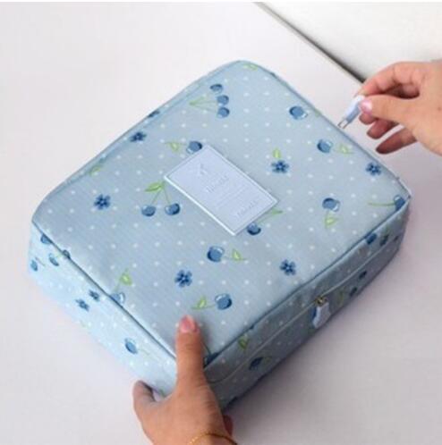 Multifunctional Women Outdoor Cosmetic Storage Bag Organize Cosmetic Bag Portable Waterproof Female Travel Make Up Cases