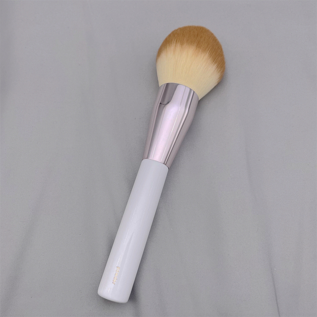 LA MER Brand Powder Brush/Foundation Brush Powder Brush Loose Large Powder Brush Face Bronzer Makeup Brushes Tool Kit