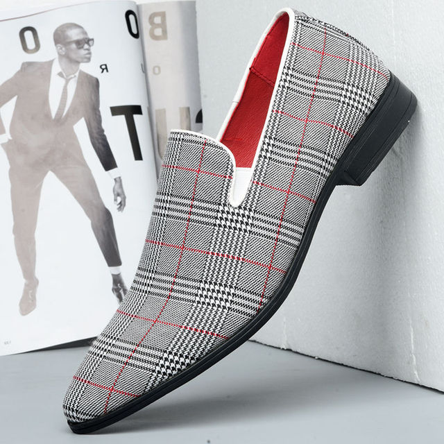 New design luxury plaid dress shoes for men slip on high quality male loafers classic point toe wedding shoes plus size 48