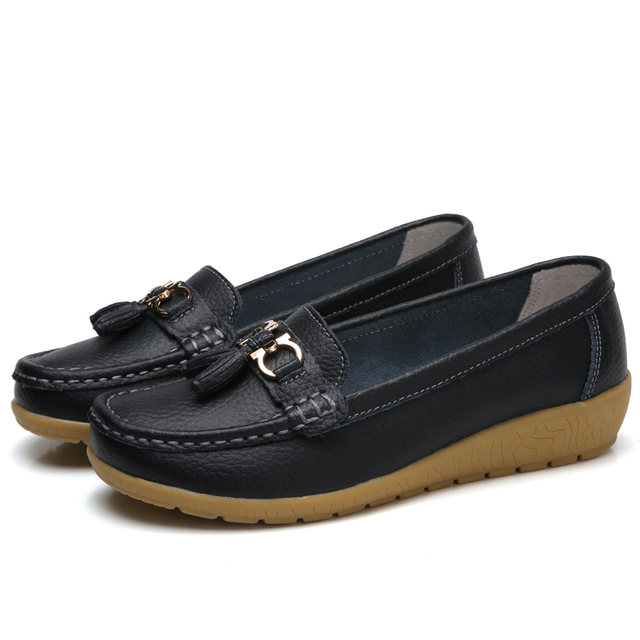 New Genuine Leather Shoes Woman Slip On Women's Flats Moccasins Female Loafers Spring Autumn Soft Mother Shoe Plus Size 34-44