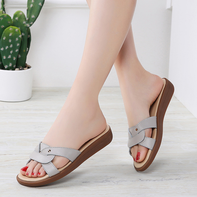 New Summer 2022 Women's Sandals Flat Slippers Slip-On Women Sandals Leather Women Slippers Women Slippers Big Size 41 Slippers