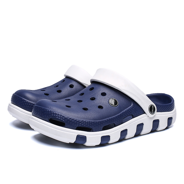 Sandals 2021 summer hole shoes men's non-slip soft-soled lovers beach shoes men's sandals trendy outdoor slippers men's shoes