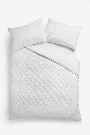 Embossed Geometric Duvet Cover And Pillowcase Set