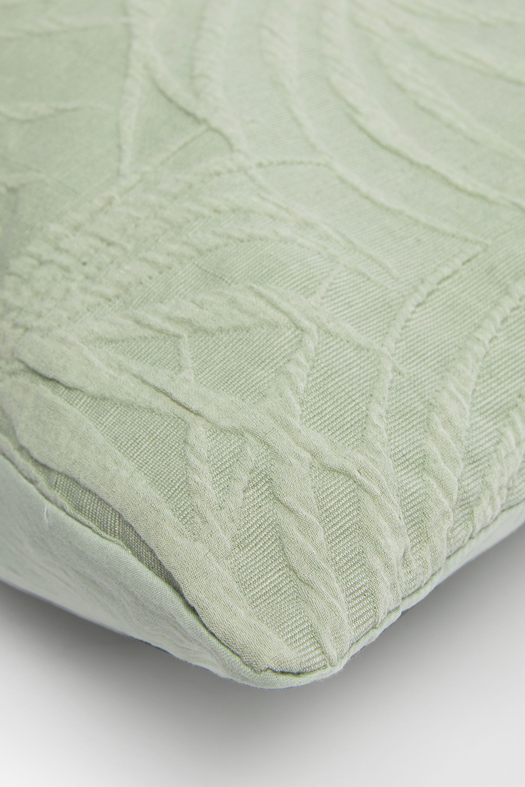 Leaf Velvet Matalasse Cushion