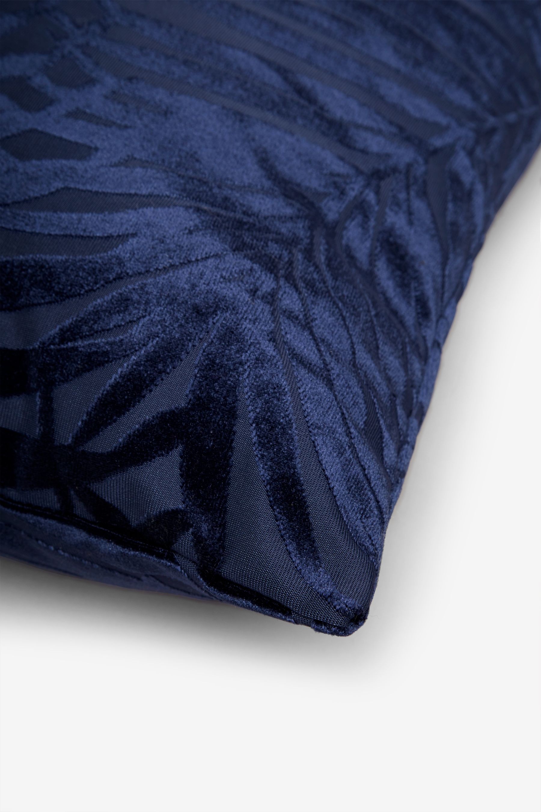 Palm Velvet Cushion