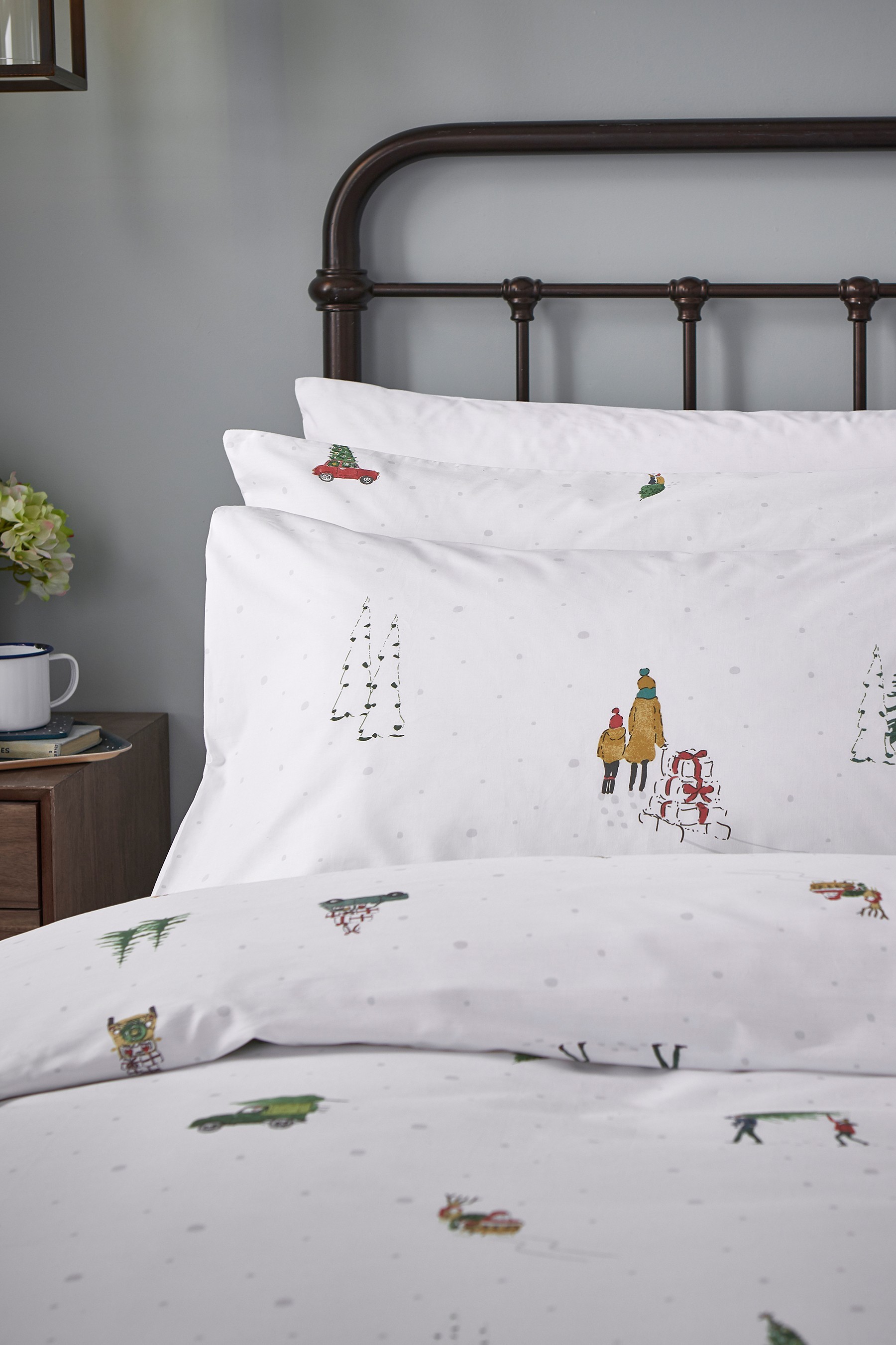 Sophie Allport Home For Christmas Duvet Cover And Pillowcase Set