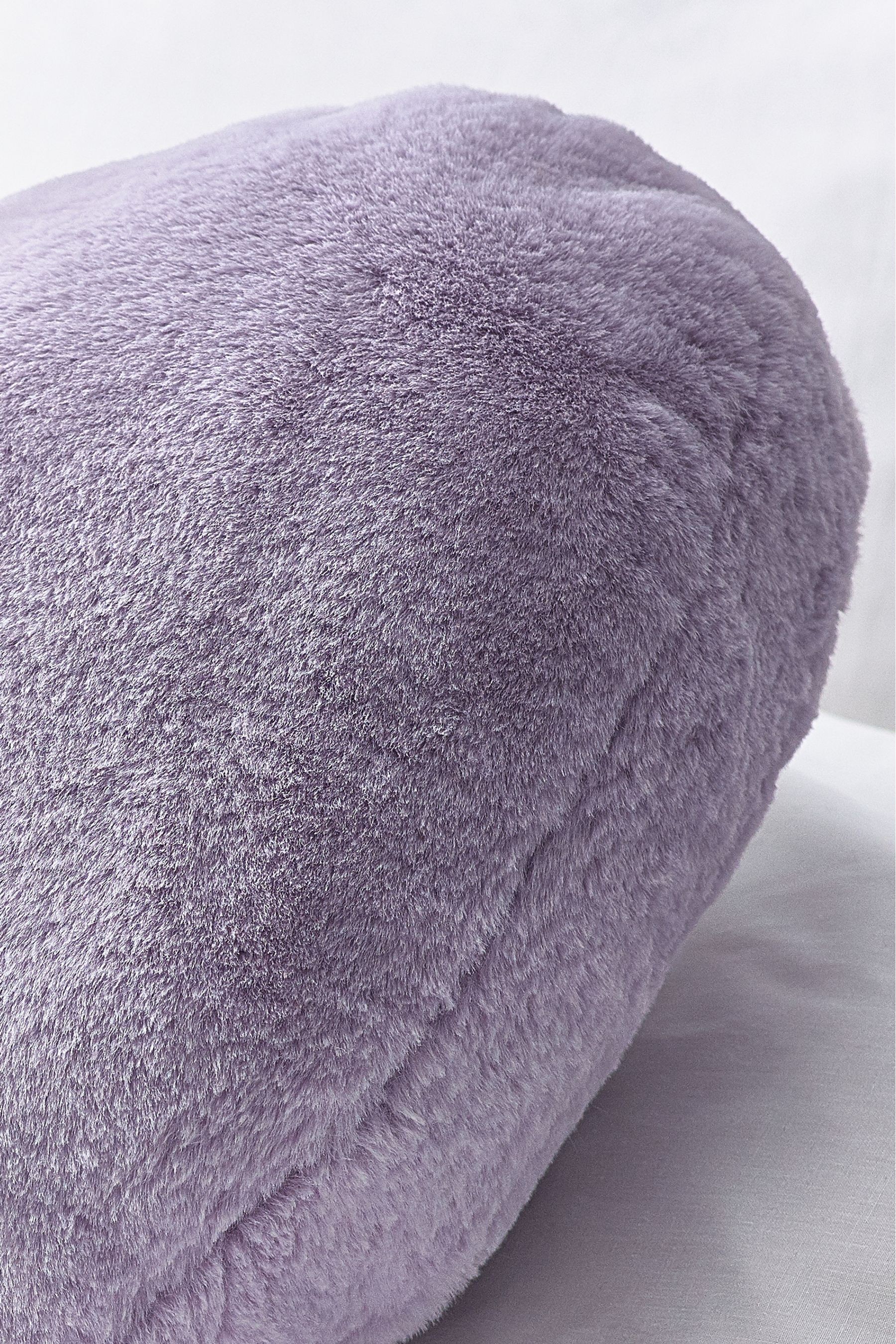 Super Soft Heart Faux Fur Cushion