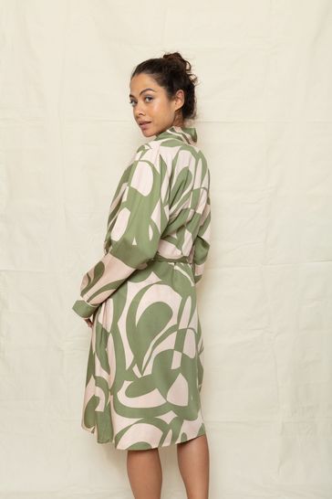Fable and Eve Richmond Abstract Print L/SLV Short Robe