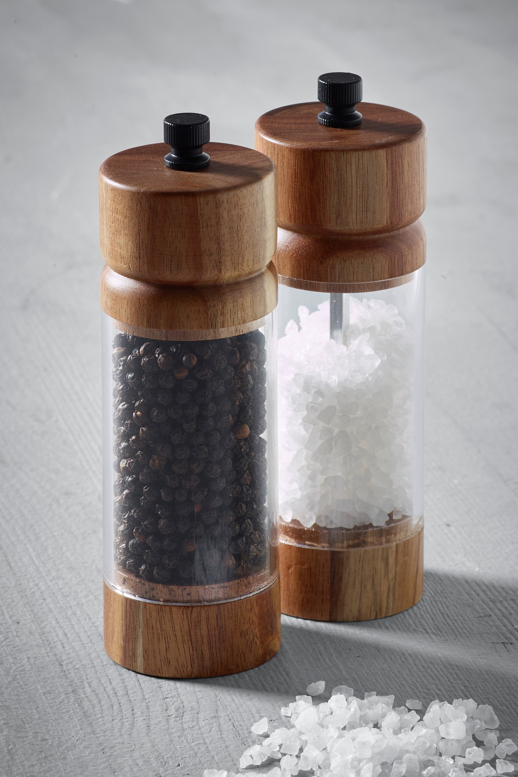 M27-740s Salt & Pepper Set