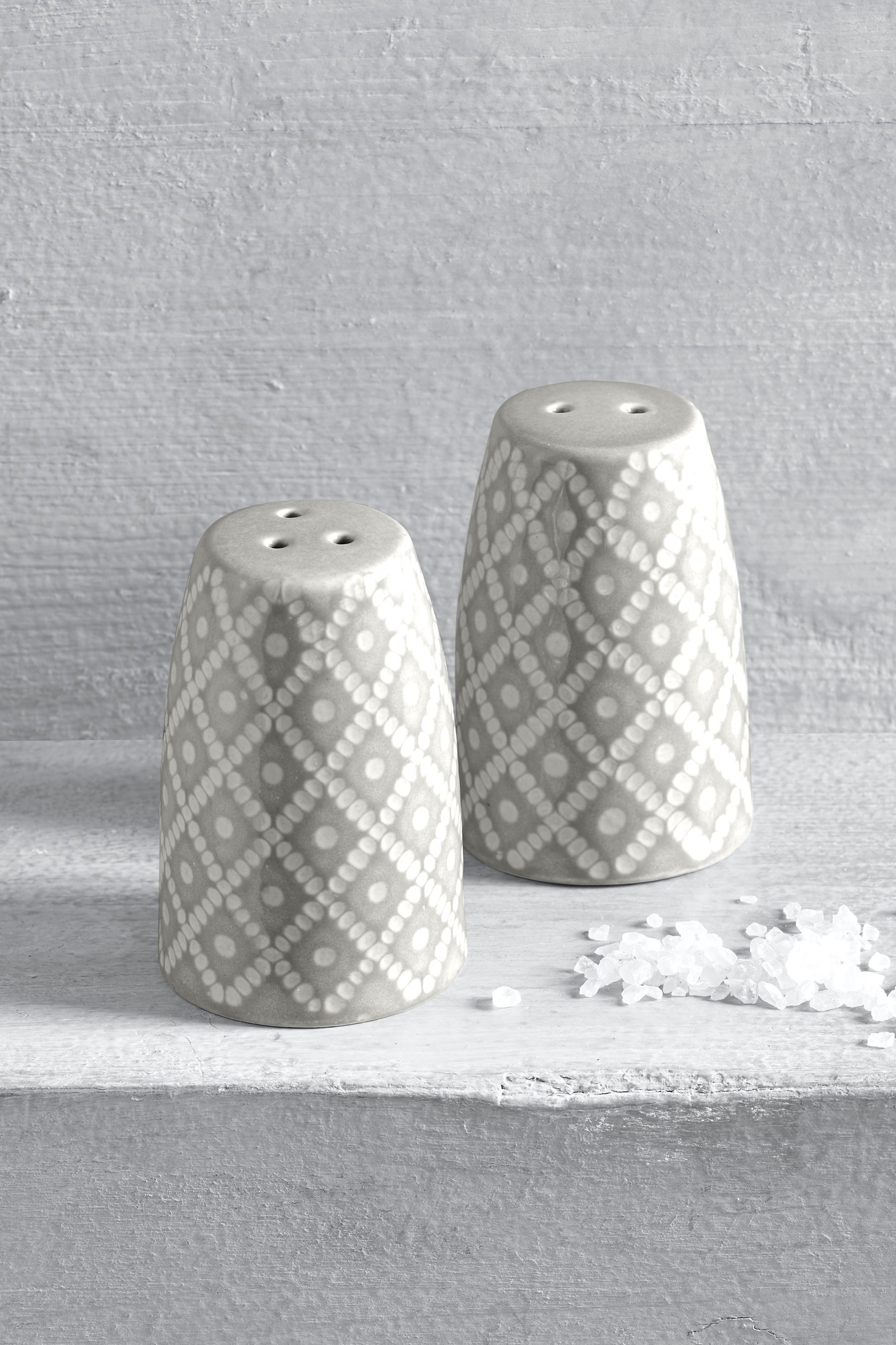 164-232s Salt & Pepper Set