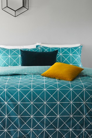 furn. Spectrum Geometric Line Reversible Duvet Cover and Pillowcase Set