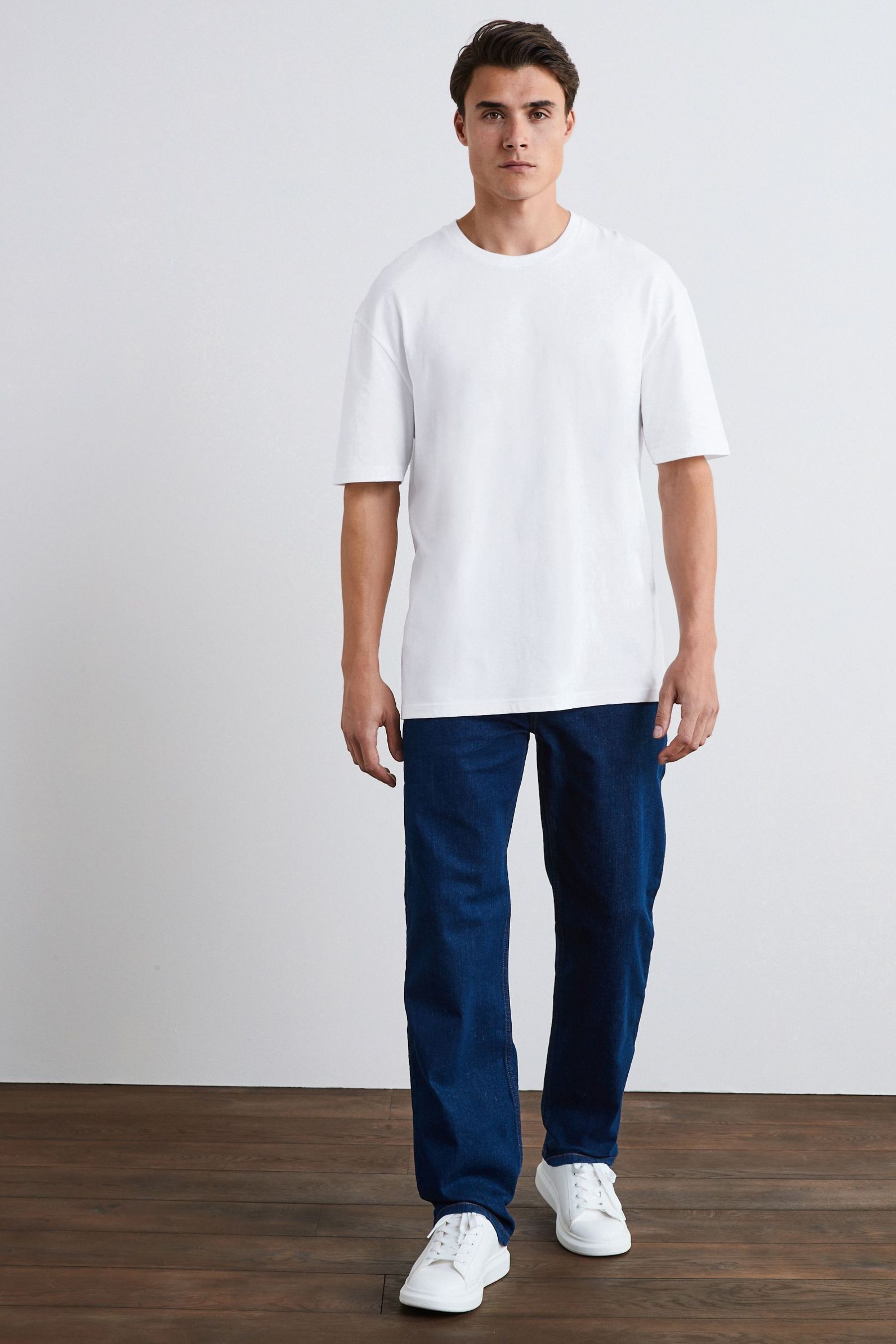 U25454s Relaxed Fit