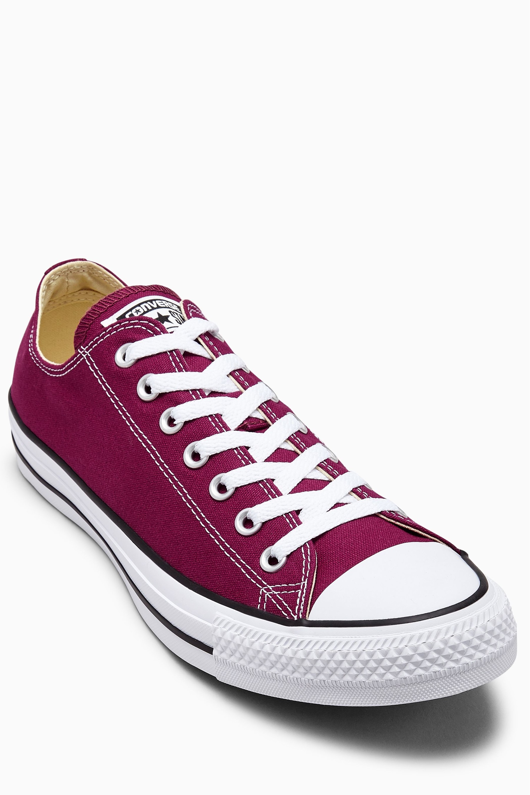 حذاء رياضي Chuck Taylor Ox من كونفرس