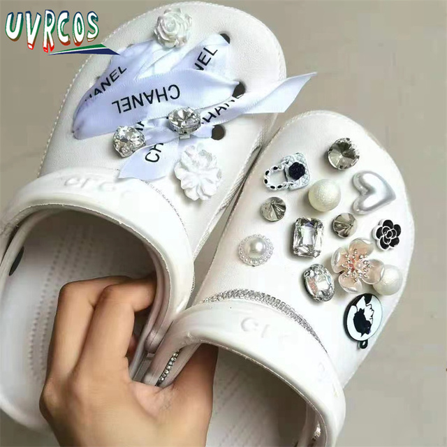 1 مجموعة اليدوية croبها بنفسك Crocs Charms بلينغ JIBZ إبزيم حجر الراين اكسسوارات سلسلة معدنية تسد حديقة حذاء الديكور الفتيات 지지