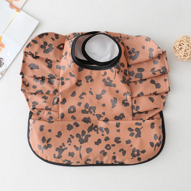 Waterproof Baby Food Eating Baby Bibs PU Cartoon Smock For Babies Feeding Clothes Sleeveless Bib With Pocket Newborn Baby Bib