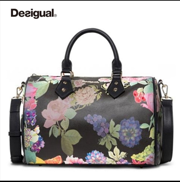 2020 Spain Brand Hot Style Ladies Embroidered Shoulder Bag Ladies Luxury Brand Carry Bags Crossbody Bag For Fashion Women Sold